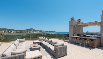 Resa estates Ibiza penthouse 3 bedrooms for sale 2021 real estate views sea Botafoch roof terrace .jpg